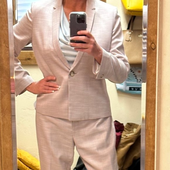 Antonio Melani Raspberry Business Pant Suit - Picture 4 of 4